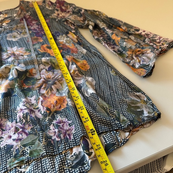 Johnny Was Workshop Lace Up Bell Sleeve Floral Tunic | Size Small - Picture 8 of 9